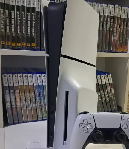 PS5 SLIM FÍSICO 1TB ( EXTREMAMENTE NOVO)