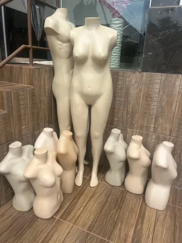 Manequins