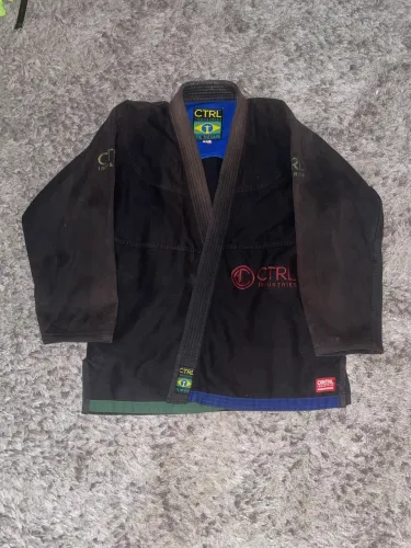 Kimono preto
