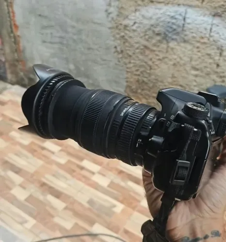 SIGMA 24-70MM 2.8 EX DG (Canon)<br>Acompanha parasol, filtro UV e tampas!<br><br>*R$2.200,00