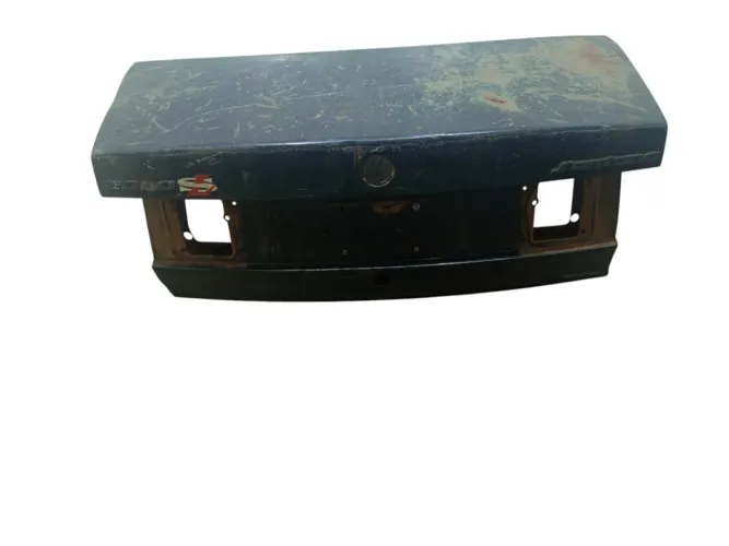Capo Tampa Traseira Porta Malas Vw Santana 1990/2006 Avaria 