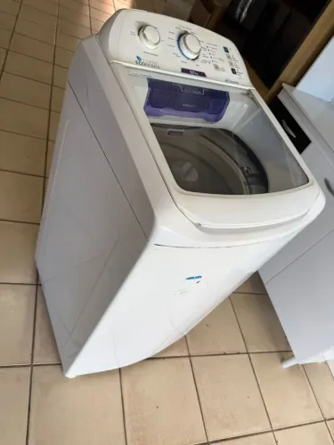 Maquina lavar faz tudo Boa e barato entrego hoje