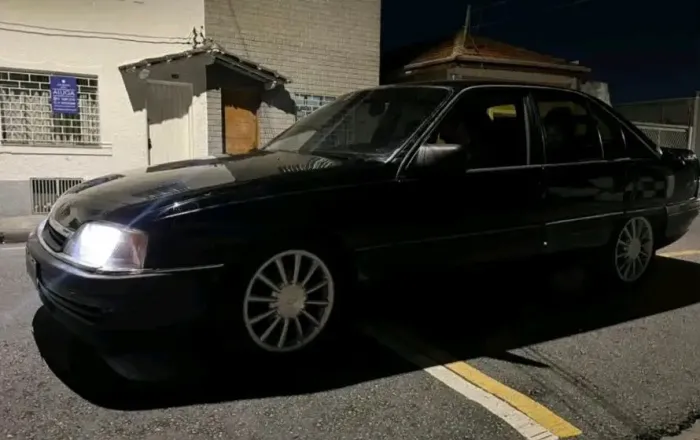 Chevrolet Omega GLS 2.2 / 2.0 (álcool) 1992