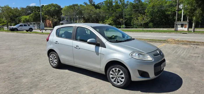 Fiat Palio Attractive 1.0 EVO Fire Flex 8V 5P 2013