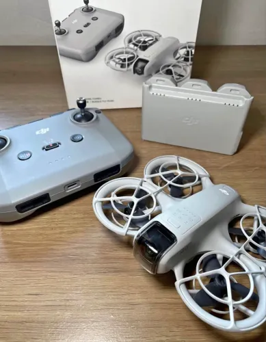 Drone DJI Neo Combo Fly More 3 baterias