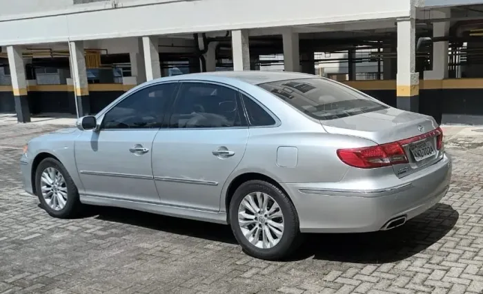 Hyundai Azera GLS 3.3 V6 24V 4P Aut. 2011