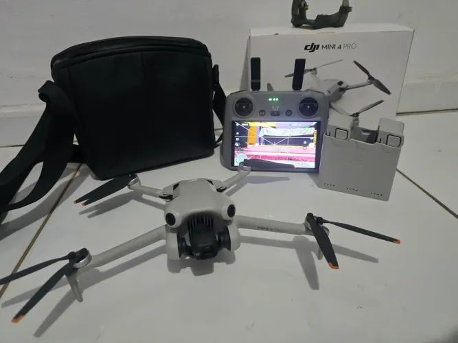 Drone dji mini 4 pro combo fly