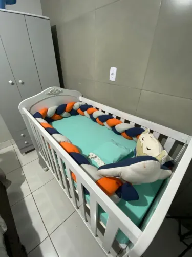 Vendo um berço semi-novo
