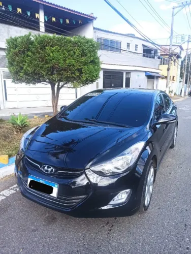 Hyundai Elantra GLS 1.8 16V Aut. 2012
