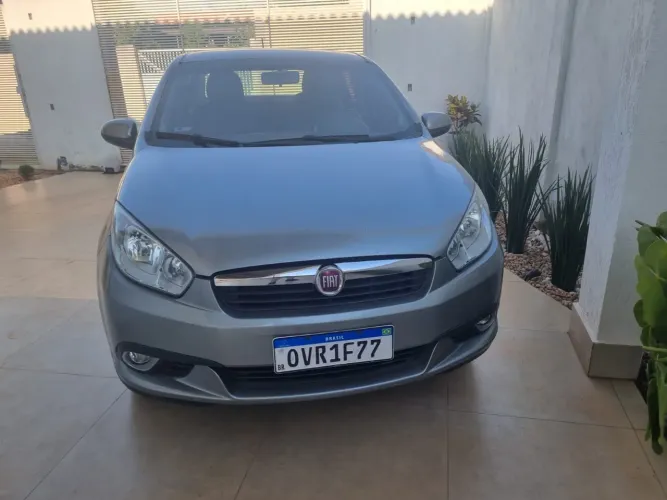 Fiat Grand Siena Essence 1.6 Flex 16V 2014