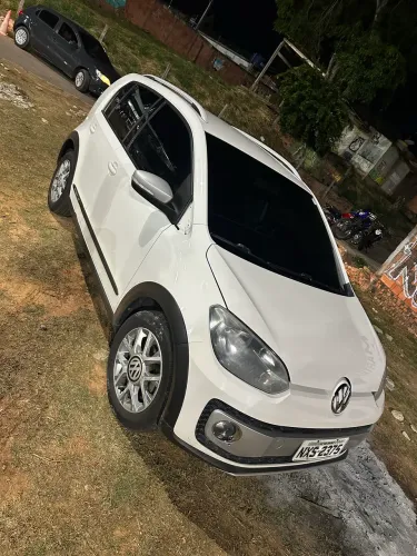 Volkswagen Up! Cross 1.0 TSI Total Flex 12V 5P 2017