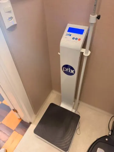 Balança Toledo Digital Medica 2096ppa - Com Régua Antropometrica - 200kg/50g 40x40cm Piso