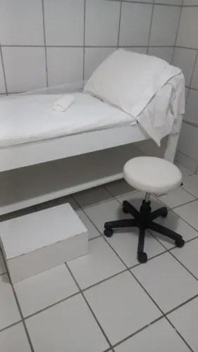 maca de estética + escada +mocho para deixar seu espaço mais bonito e confortável