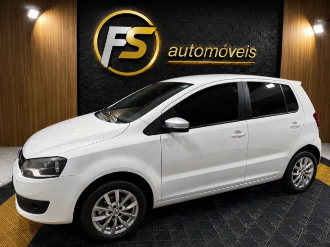 Volkswagen Fox RUN 1.6 Flex 8V 5P 2014