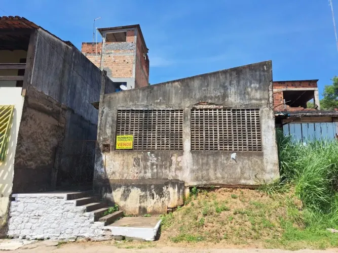 Galpão à Venda, 200 m² em Ilhéus/BA