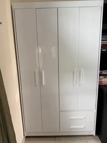 Guarda-roupa (2 meses de uso) super novíssimo 