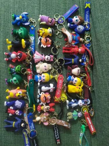 Lote de 30 chaveiros de borracha 3D