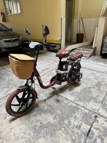 Bicicleta Elétrica Lev RVD 350W - Bordô - Bateria 15Ah