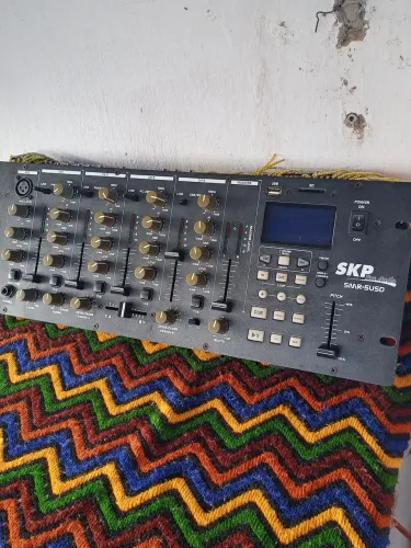 Mesa de som skp valor a negorciar