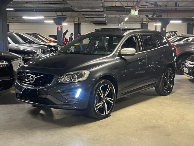 Volvo XC 60 T-5 R-design 2.0 FWD 5P 2017