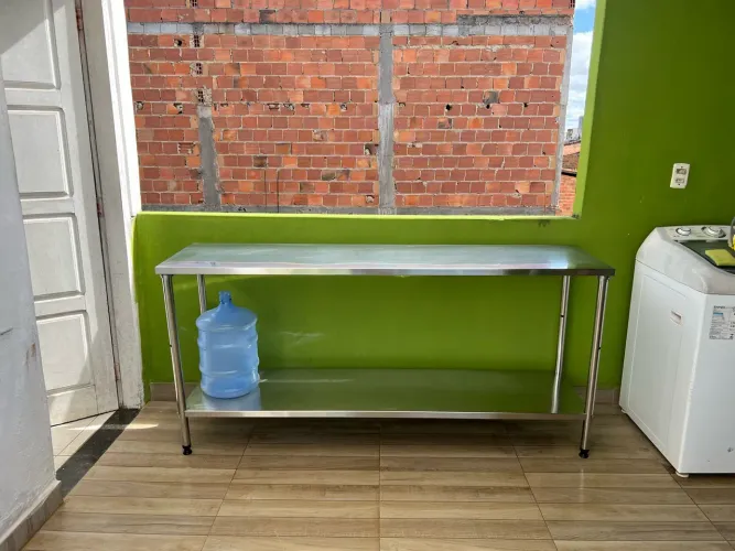MESA DE INOX