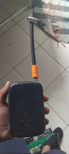 Bomba elétrica de encher pneu