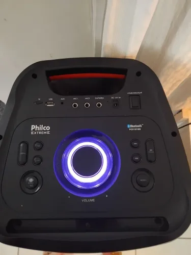 Vendo Caixa Philco 1500w.