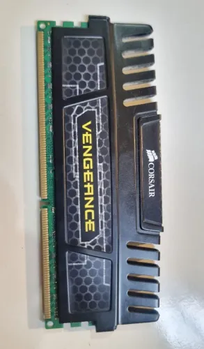 Memória RAM DDR3 Corsair 8GB