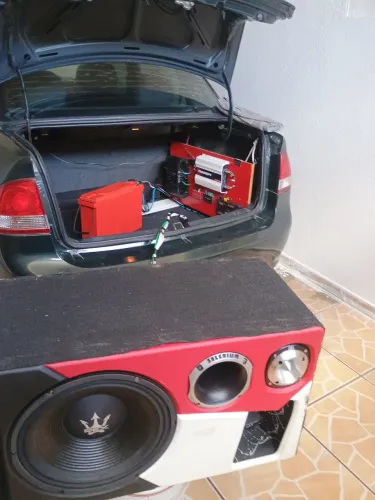 Caixa de som automotivo novo 