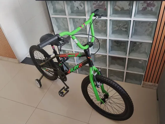 Bicicleta aro 20 BMX