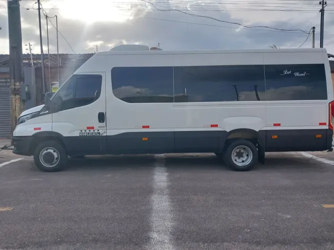 Iveco Daily Minibus 50-180 Turismo(diesel)(e6) 2025