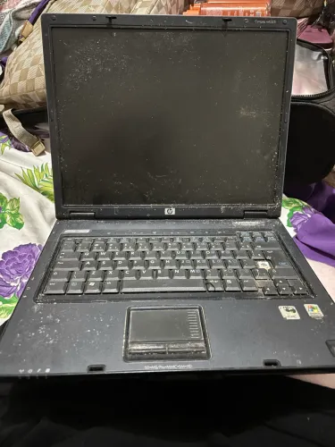 Vendo notebook pra retirada de peças 