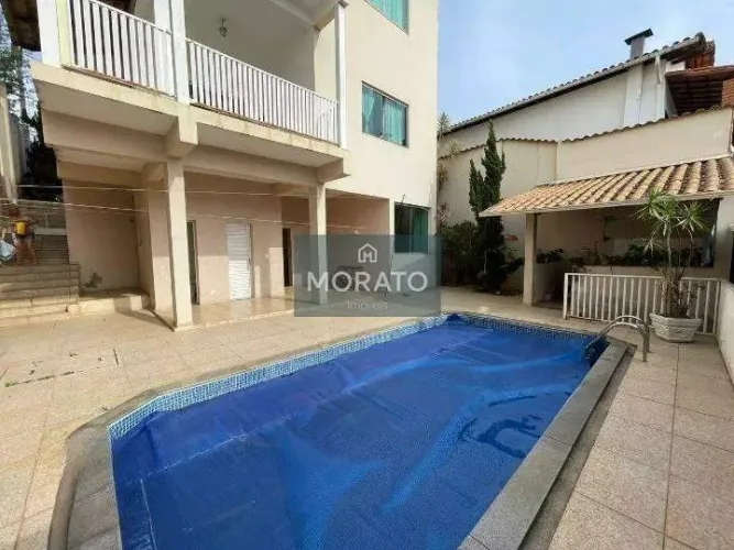 Casa 4 quartos, 2 suítes, 4 vagas no Jardim Riacho das Pedras