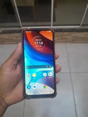 Vendo moto E7 power 64gb