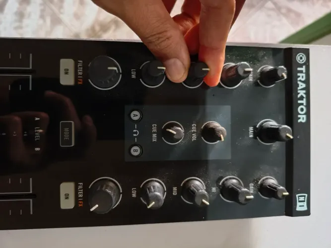 TRAKTOR KONTROL Z1 + X1 MK2 