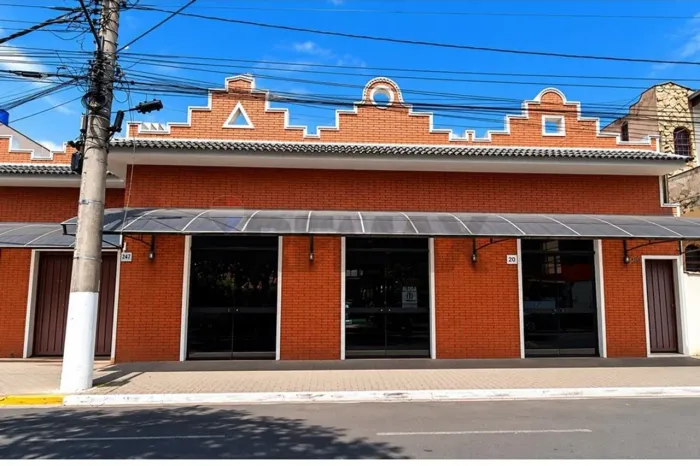 Imóvel Comercial no centro de Holambra para alugar com 426m² de área útil