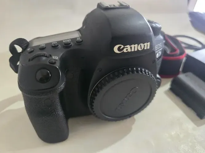 Canon Eos 6d Mark II (Usado)
