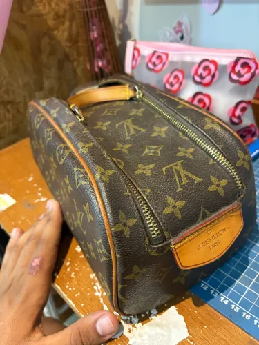 Necessaire Louis Vuitton