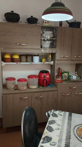 Armario pra Copa-com pes