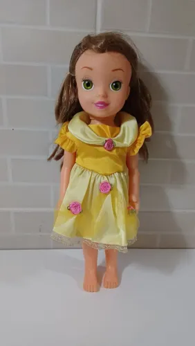 Boneca Bela baby