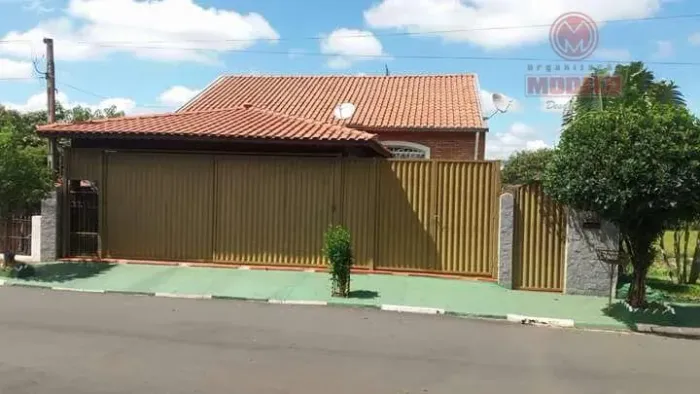 Casa à venda, 250 m² por R$ 620.000,00 - Centro - São Pedro/SP
