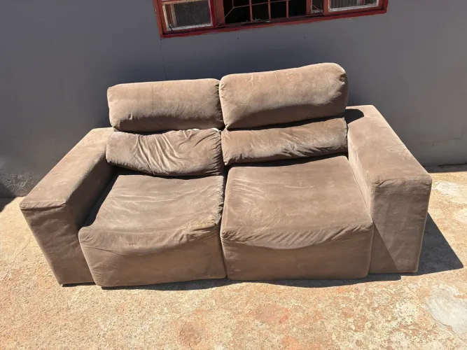 To doando esse sofá