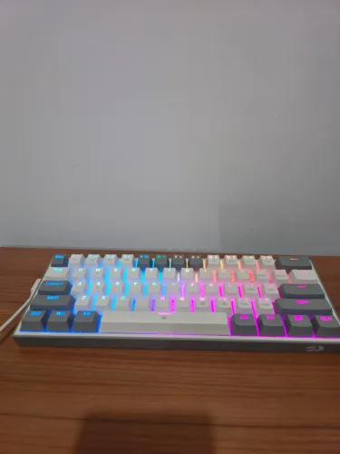Vendo Teclado mecanico 60% RedDragon Fizz