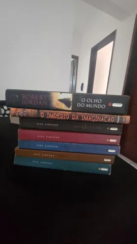 COMBO DE LIVROS FANTASIA PERCY JACKSON/OLHO DO MUNDO/ALEM DA IMAGINAÇÃO