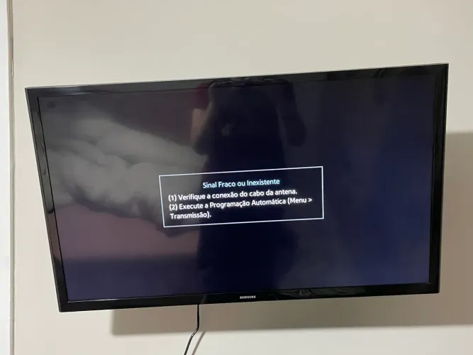 TV SAMSUNG 32? LED  Modelo: UN32J4300AG