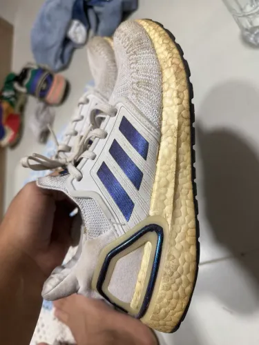 Tênis Adidas Ultraboost 20