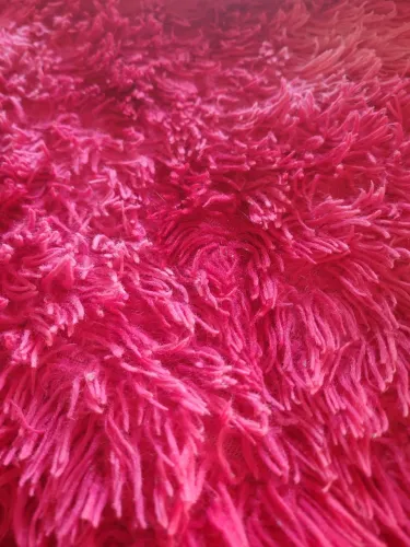 Tapete pelo alto Pink.