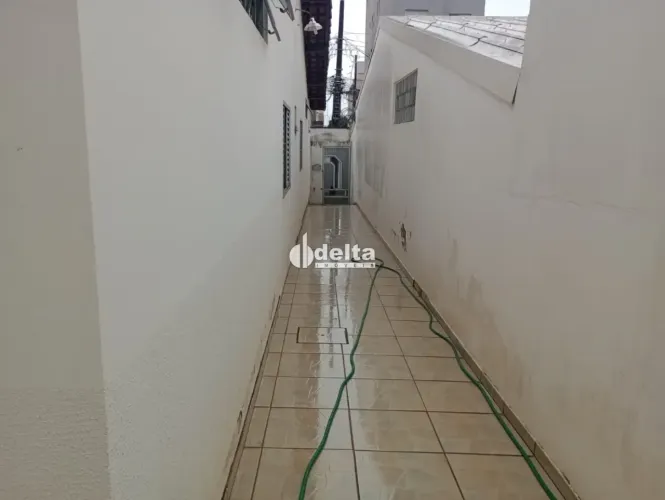 Excelente Casa no Santa Mônica