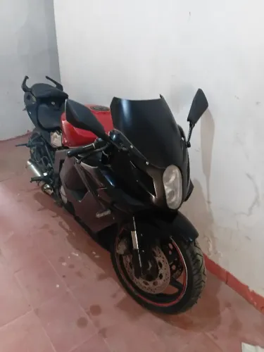 Comet GTR 250 com escapamento esportivo