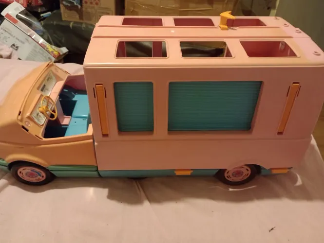 Antigo trailer da Barbie 